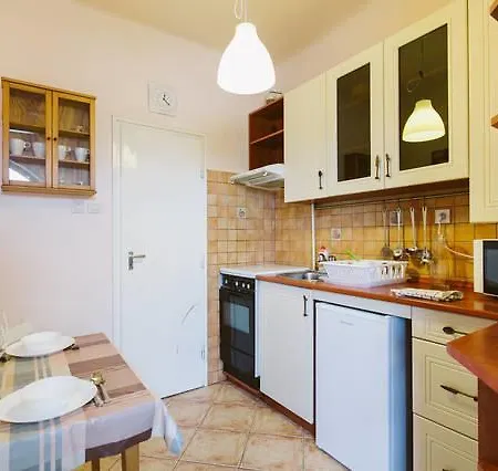 Comedy Apartment