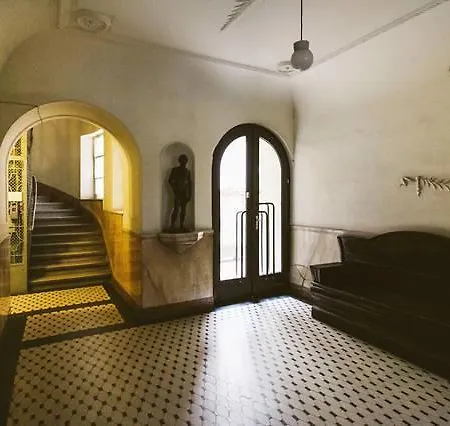 Comedy Apartment
