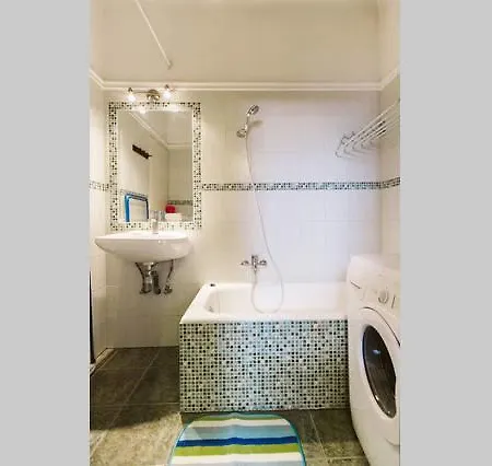 Apartman Comedy *
